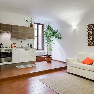 Apartment Purificazione 44, Rome