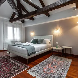 https://san-pantalon-luxury-penthouse-rr.hotelinveneto.com